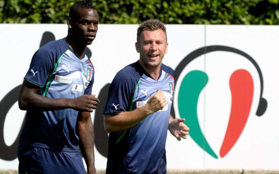 Balotelli, Cassano vẫn có cơ hội dự Euro 2012