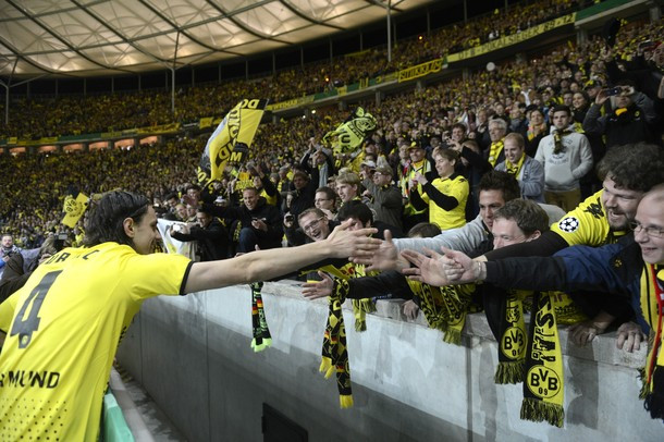 Chùm ảnh:  Dortmund bẻ nanh 