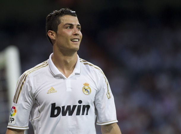 Cristiano Ronaldo: Hãy gọi anh là “Vua kỷ lục”