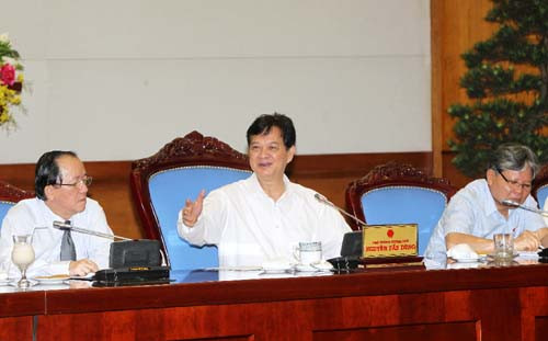 Thủ tướng Nguyễn Tấn Dũng làm việc với Liên đoàn Luật sư Việt Nam 