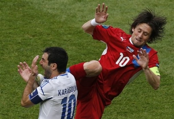 Hậu thất bại của CH Czech: Rosicky tính giải nghệ