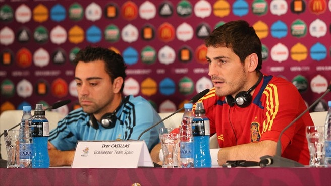 Casillas ghét Mourinho vì tình bạn với Xavi?