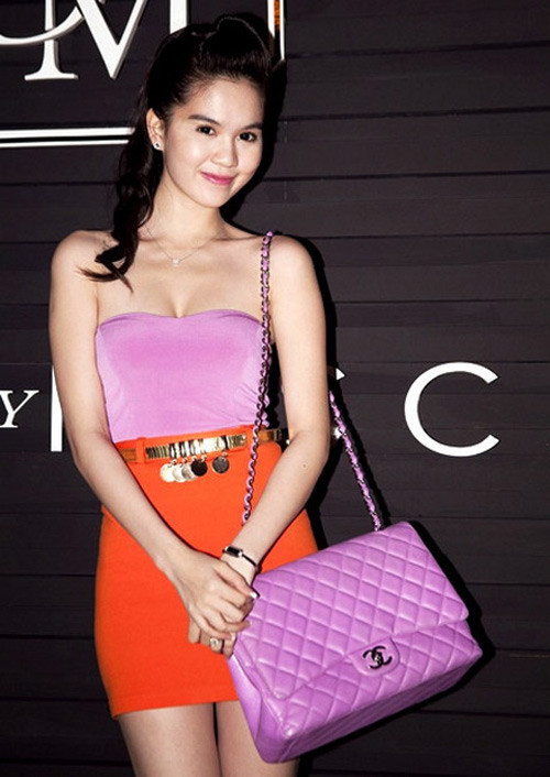 Thời trang hè của sao Việt kỳ 18: Đẳng cấp với túi Chanel
