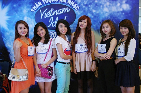 Bộ 3 quyền lực Vietnam Idol 2012 bắt đầu lựa chọn các thí sinh Hà Nội