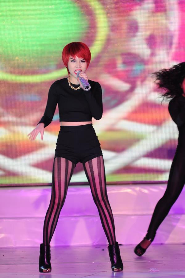 Dàn sao dự Miss Ngôi Sao 2012: Sắc đầm đen, trắng lên ngôi Dàn sao dự Miss Ngôi Sao 2012: Sắc đầm đen, trắng lên ngôi