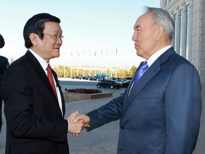 Chủ tịch nước Trương Tấn Sang hội đàm với Tổng thống Kazakhstan  