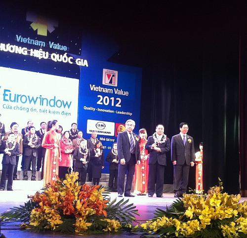 Eurowindow đạt Thương hiệu quốc gia năm 2012  