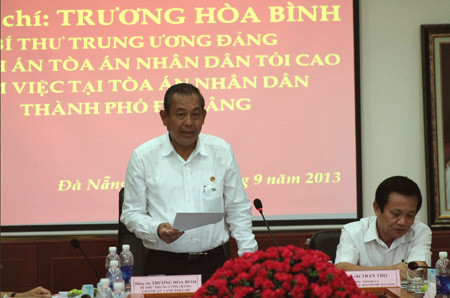 Bí thư Trung ương Đảng, Chánh án TANDTC Trương Hòa Bình làm việc với lãnh đạo TAND Tp Đà Nẵng