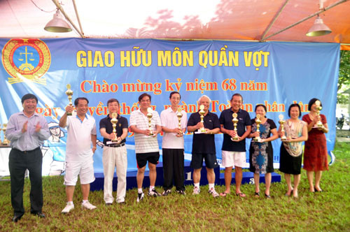 TAND TP Hà Nội tổ chức Giải giao hữu môn quần vợt mở rộng năm 2013