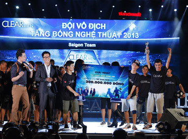 Sài Gòn Team nhận phần thưởng 200 triệu từ BTC