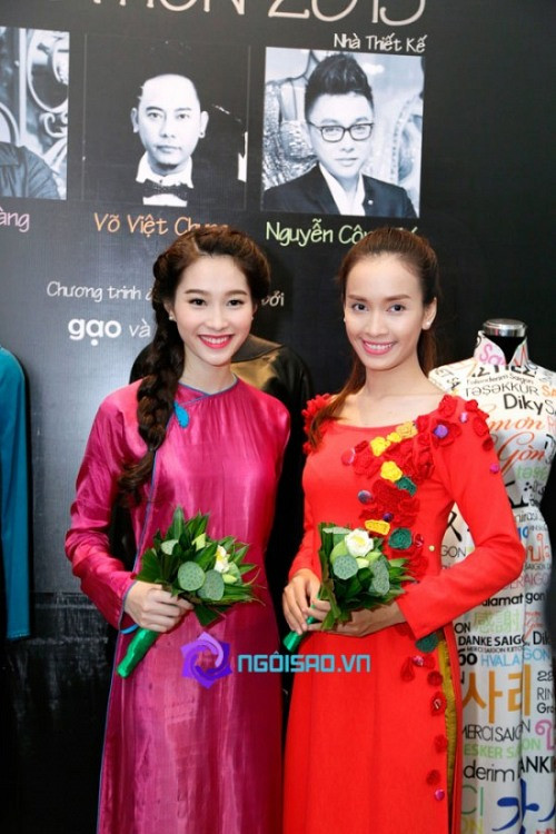 Mẹ chồng Tăng Thanh Hà cùng con gái lần đầu mặc áo dài dự sự kiện
