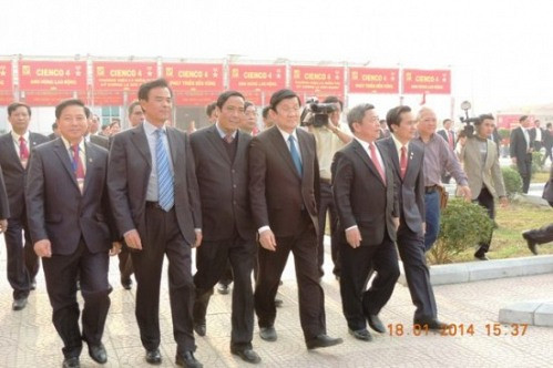Chủ tịch nước Trương Tấn Sang thị sát Dự án nâng cấp QL1A 