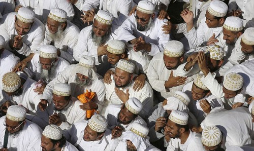 Ấn Độ: Giẫm đạp trong đám tang Hồi giáo, 18 người chết
