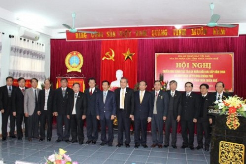 Chánh án TANDTC Trương Hòa Bình dự Hội nghị triển khai công tác năm 2014 của TAND tỉnh Thừa Thiên Huế