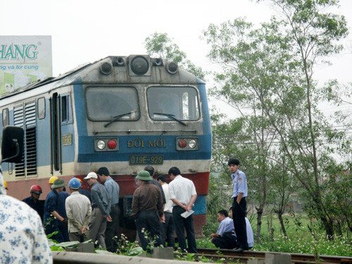 Vụ tai nạn đường sắt tại Nghệ An: Tàu SE20 tiếp tục hành trình