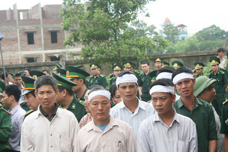 Truy điệu hai chiến sĩ hy sinh tại cửa khẩu Bắc Phong Sinh