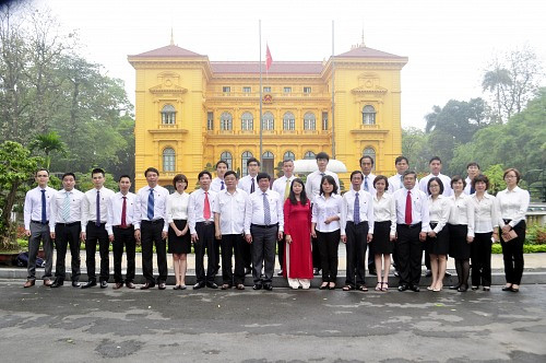 Vụ Kế hoạch - Tài chính TANDTC tổ chức học tập và làm theo tấm gương đạo đức Hồ Chí Minh