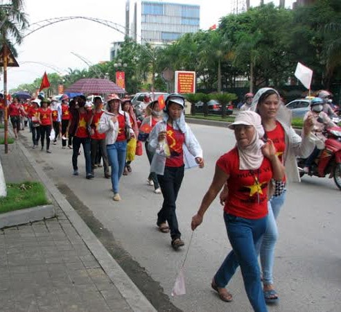 Thanh Hóa: Hàng nghìn công nhân mít tinh phản đối Trung Quốc