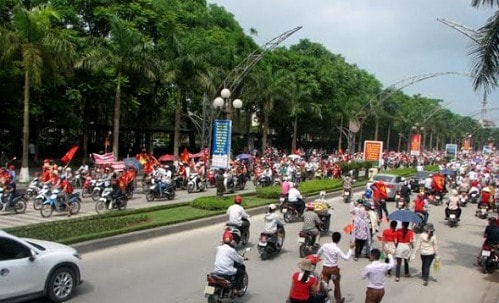 Thanh Hóa: Hàng nghìn công nhân mít tinh phản đối Trung Quốc