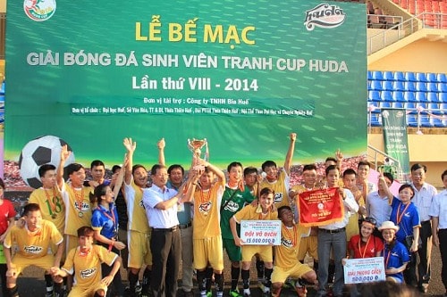 Chung kết giải bóng đá sinh viên miền Trung 2014: Sau 8 lần dự giải, Cúp Huda đã về xứ Nghệ