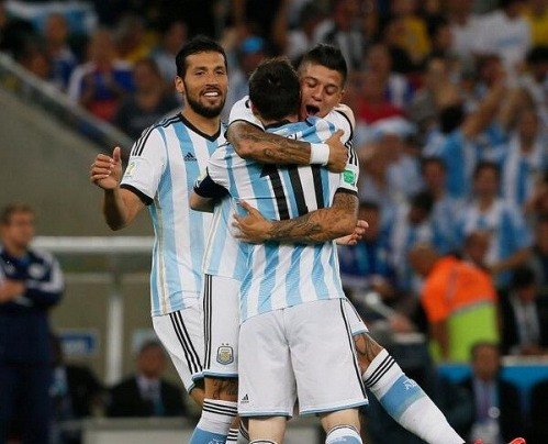 Argentina 2-1 Bosnia: Gọi tên Messi