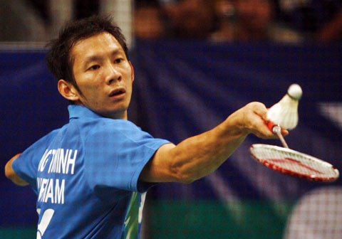 Tiến Minh thất bại ngay vòng 1 giải Indonesia