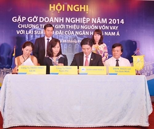 NamABank ký kết hỗ trợ vốn cho doanh nghiệp