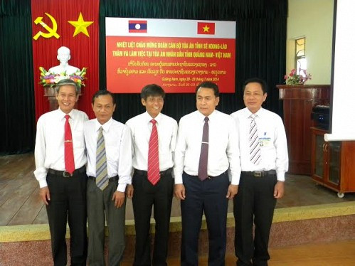 Đoàn cán bộ Tòa án tỉnh Sekoong - Lào thăm và làm việc tại TAND tỉnh Quảng Nam