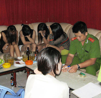 Tệ nạn mại dâm trên địa bàn Hà Nội ngày càng diễn biến tinh vi