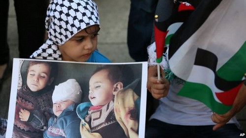 Ít nhất 296 trẻ em và thiếu niên đã thiệt mạng tại Dải Gaza 