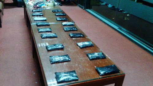 Bắt giữ Việt kiều vận chuyển 6,5kg ma túy vào Việt Nam
