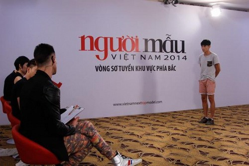 xuan lan vietnam's next top model 2014, thi sinh Vietnam's next top model 2014, tinh huong kho do cua thi sinh, nguoi mau viet nam 2014, thi sinh nam Vietnam's next top model, tin, bao