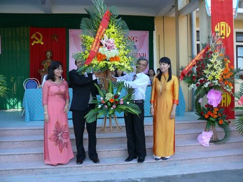 Lãnh đạo TAND tỉnh Thừa Thiên-Huế dự Lễ khai giảng tại Trường THCS Đặng Vinh