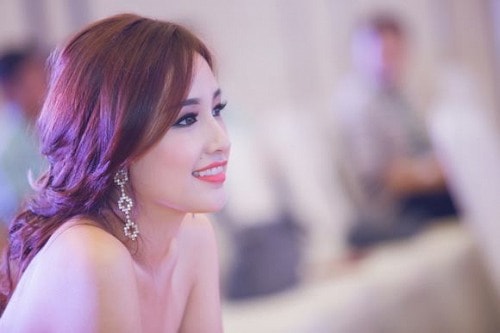 mai phuong thuy, thoi trang mai phuong thuy, mai phuong thuy rut khoi showbiz, hoa hau viet nam