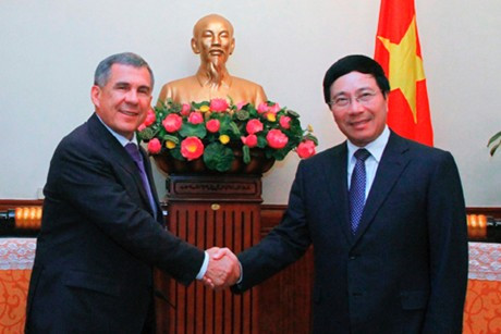 Phó Thủ tướng Phạm Bình Minh tiếp Tổng thống Cộng hòa Tatarstan 