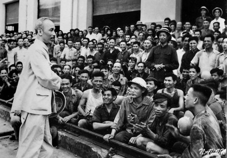 Học tập và làm theo tấm gương đạo đức Hồ Chí Minh: Yêu Bác lòng ta trong sáng hơn