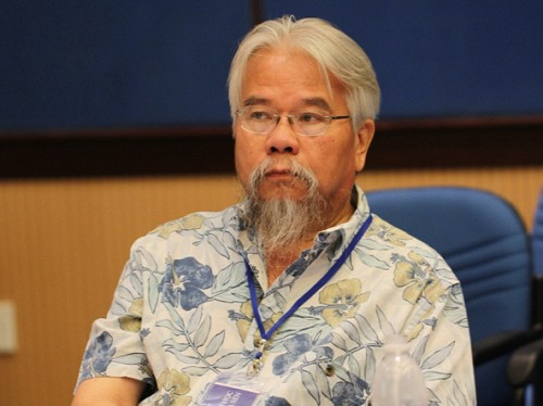 Giáo sư Vũ Đức Vượng lo lắng cho sinh viên VN khi Hiệp định khung ASEAN về Hội nhập sắp được áp dụng Ảnh: Trần Phong