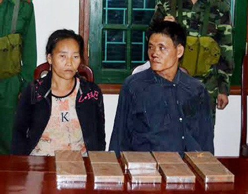 Bắt 2 đối tượng vận chuyển 11 bánh Heroin từ Lào vào Việt Nam      