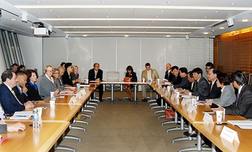 Phó Thủ tướng Vũ Văn Ninh tiếp cộng đồng doanh nghiệp Hoa Kỳ