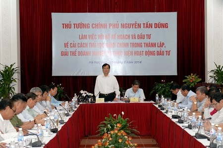 Thủ tướng chỉ đạo kiên quyết bãi bỏ thủ tục gây phiền hà cho DN