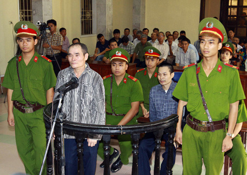 Án tù cho 2 đối tượng gây rối tại dự án Dương Nội - Hà Nội