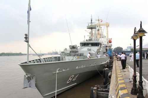Tàu Hải quân Hoàng Gia Australia thăm chính thức Việt Nam