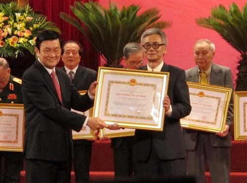 Tiêu chuẩn xét tặng Giải thưởng Hồ Chí Minh, giải thưởng Nhà nước về văn học, nghệ thuật