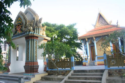 Bắt PGĐ Bảo tàng tỉnh Thái Nguyên: Đã bị kỷ luật vẫn cố tình “ăn không” tiền công đức từ các đền chùa