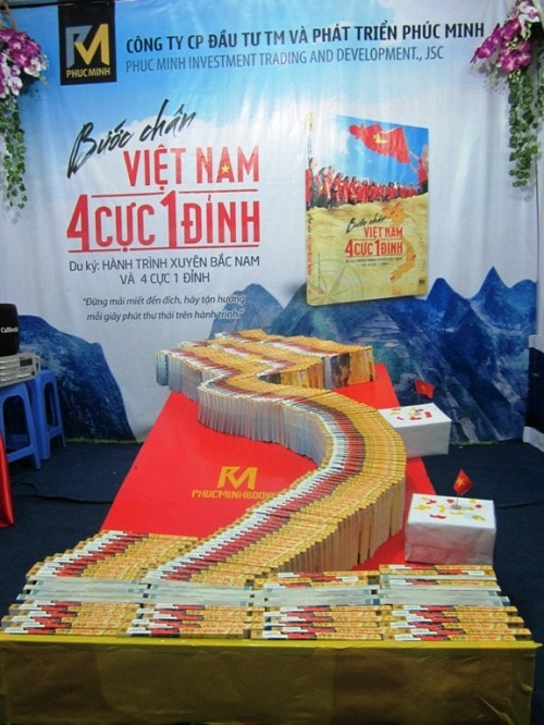 Hội sách Hà Nội 2014 tấp nập trước ngày bế mạc