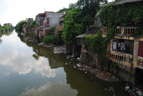 Hưng Yên: Dân sống chung với ô nhiễm