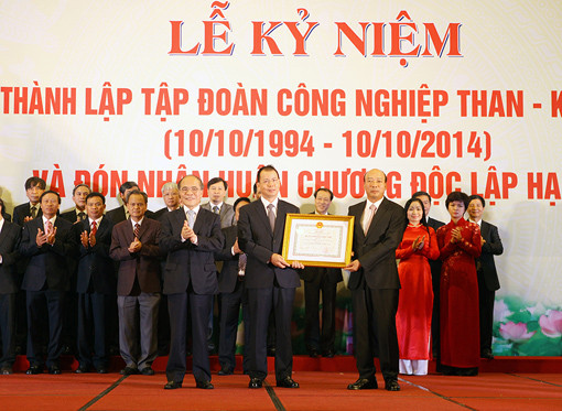 Chủ tịch Quốc hội dự lễ kỷ niệm thành lập Tập đoàn Than - Khoáng sản Việt Nam
