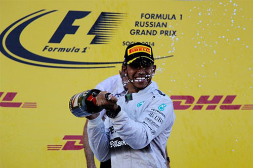 Russian GP: Lewis Hamilton giành chiến thắng