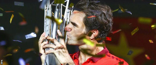 Đánh bại Gilles Simon, Roger Federer đăng quang ngôi vô địch Thượng Hải Masters.