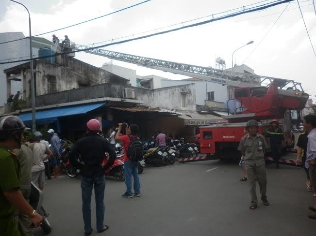 TPHCM: Nhà 2 tầng bất ngờ bốc cháy, một thanh niên thiệt mạng